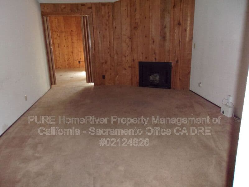 Sacramento House: 2121-2123