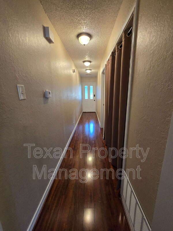 Granbury Condo: 4013 Mabery Ct
