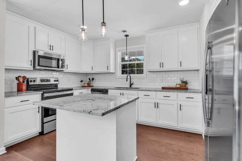 Clarksville House: 1405 Fredrick Drive