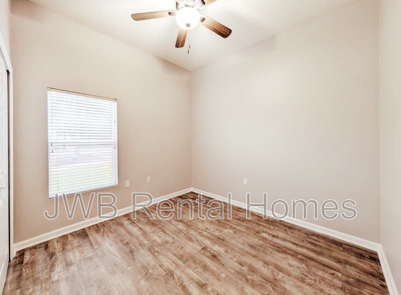Jacksonville Condo: 5051 Playpen Dr