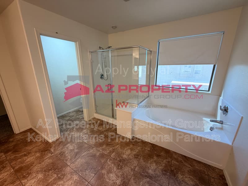 Buckeye House: 24733 W Vista Norte St