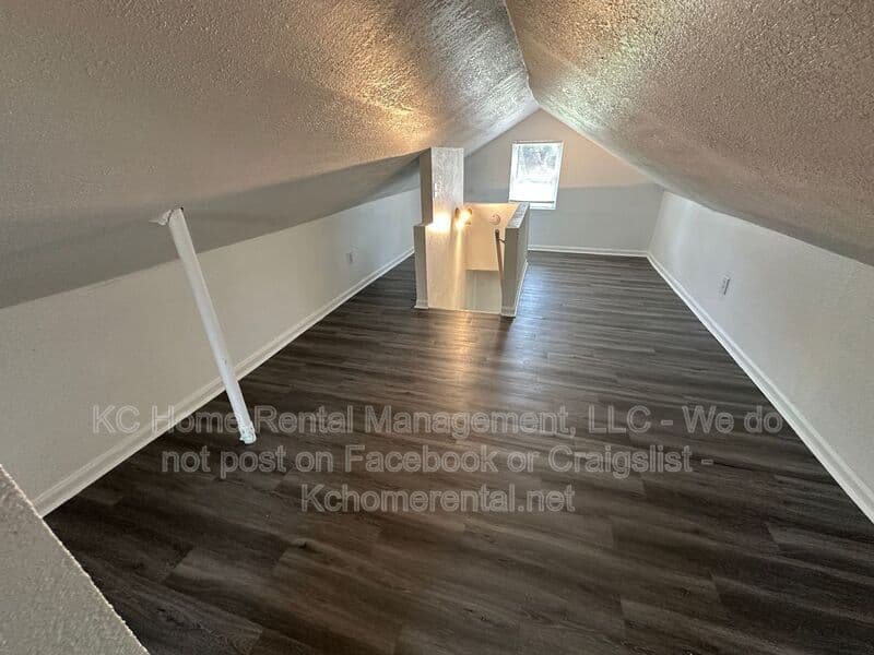 Kansas City House: 7113 N Highland Ave