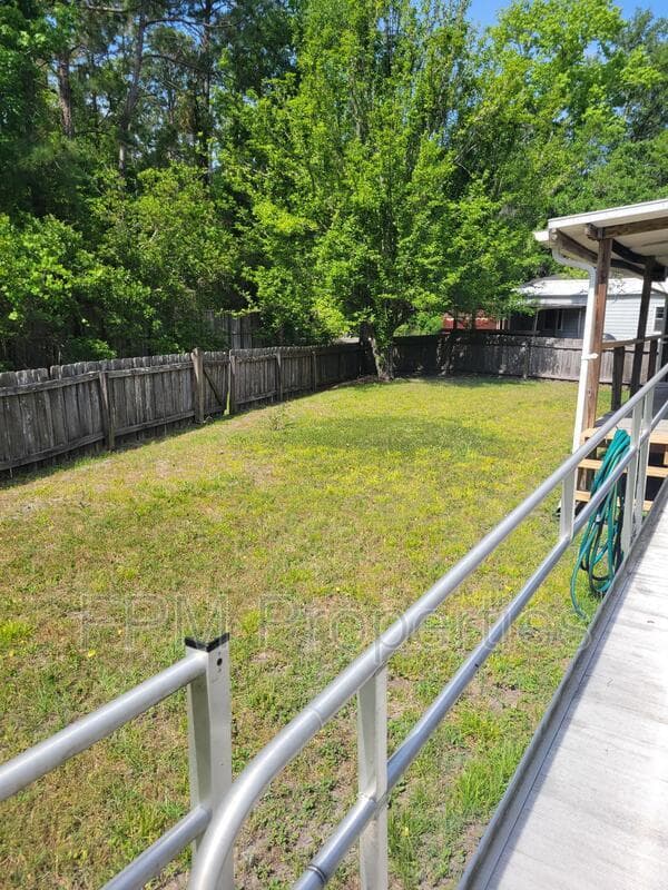 St. Augustine House: 205 Vintage Oak Circle