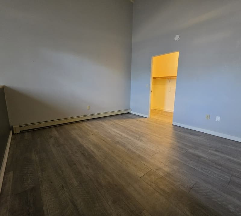 Berlin Condo: 107 Water Street