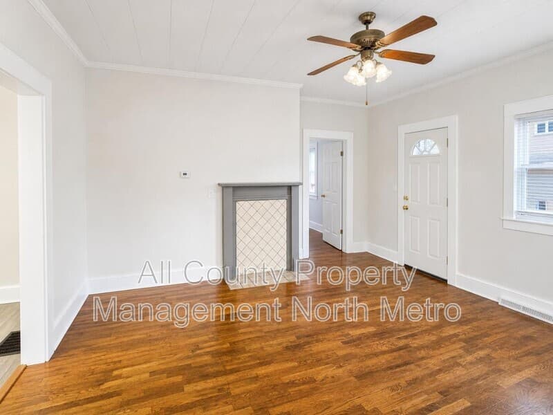 Cartersville House: 38 Porter Street