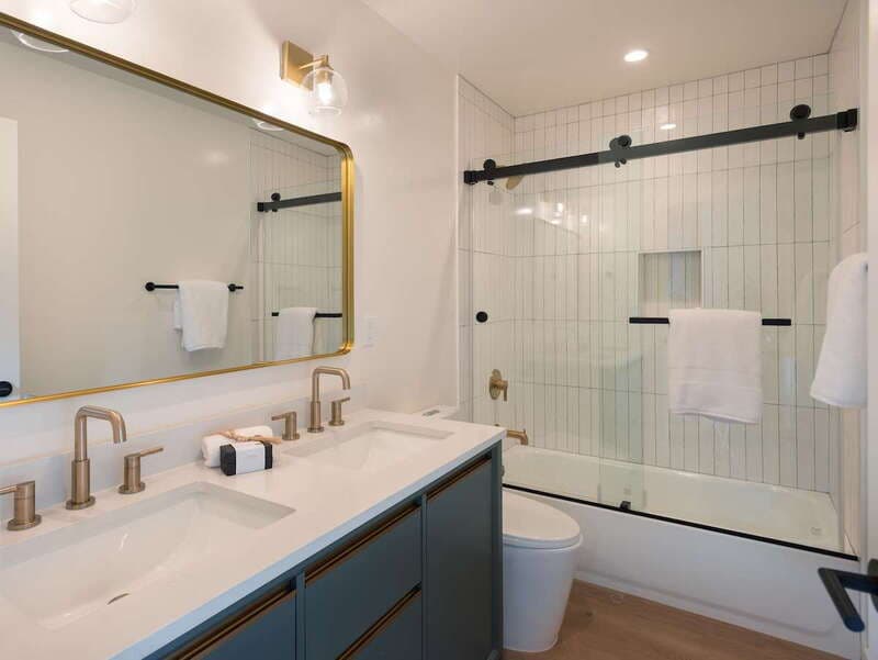 San Diego Condo: 2664 L Street