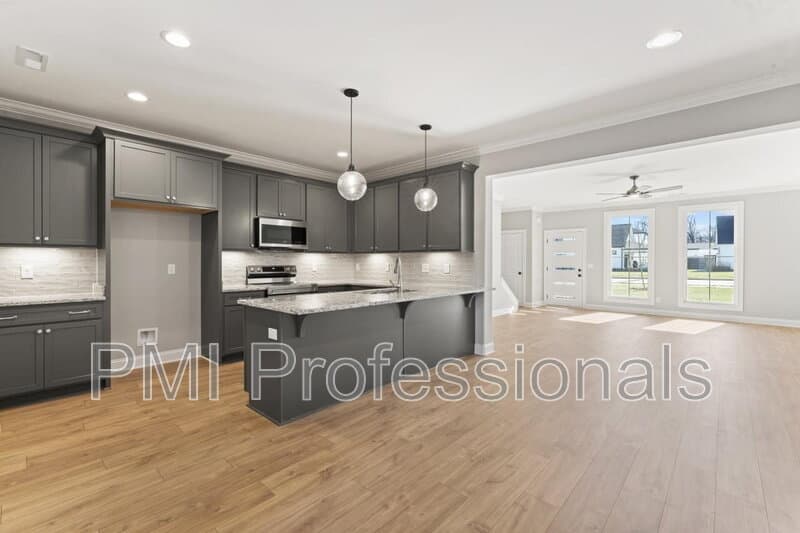 Murfreesboro Townhome: 2124 Gracie Bug Loop