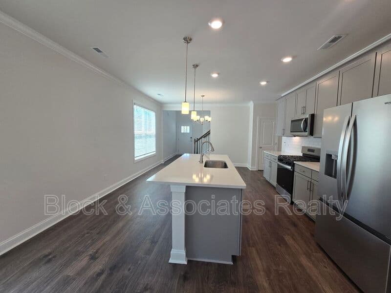 Jamestown House: 209 Ranger Rd