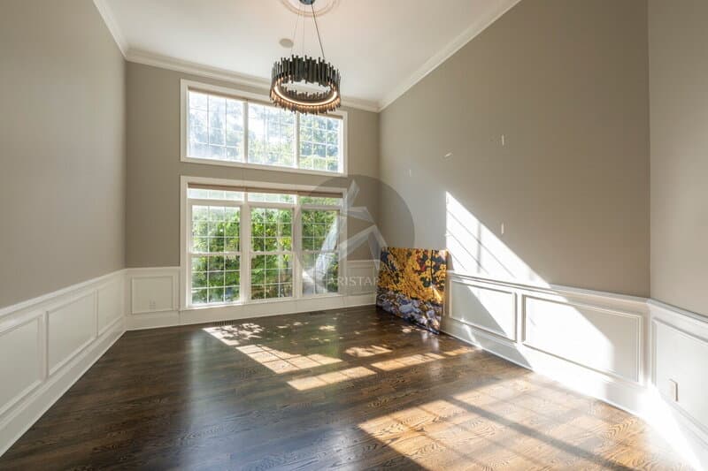 Kennesaw House: 5211 Hadaway Rd NW