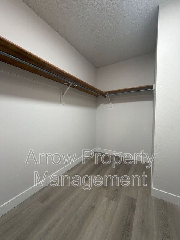 Lincoln Condo: 2334 North 44th Street