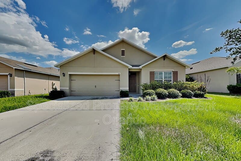 Winter Haven House: 178 Fall Glo Rd