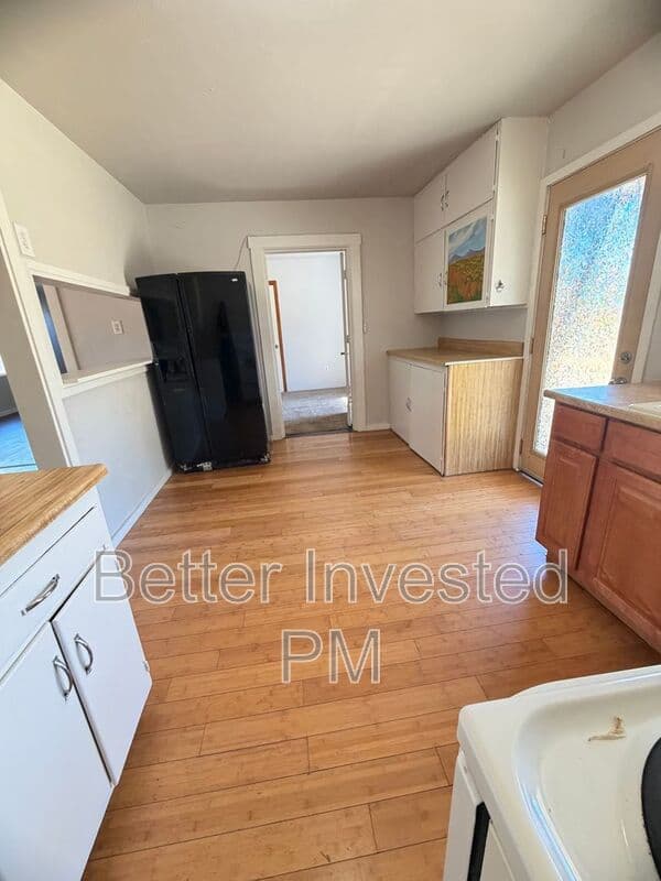 Ukiah House: 3851 Eastside Calpella Rd