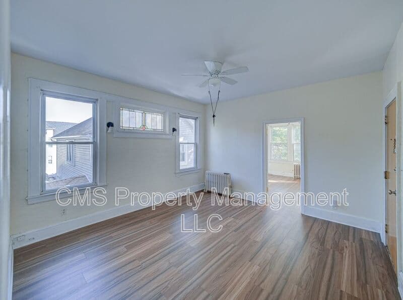 Roselle House: 706 Chestnut St.