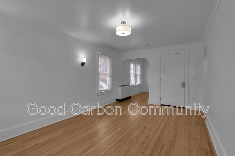 Kenmore Condo: 16-42 Chapel Rd