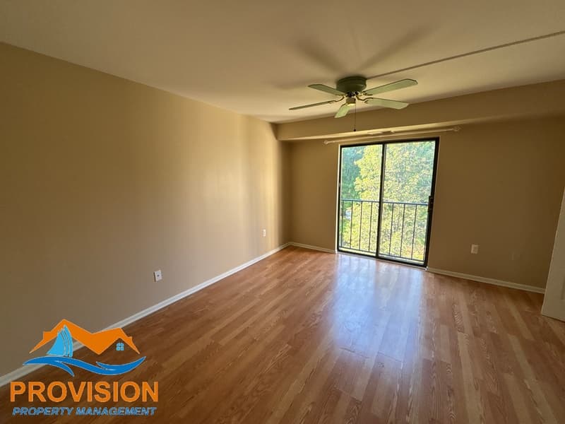 Annapolis Condo: 2572 Riva Road