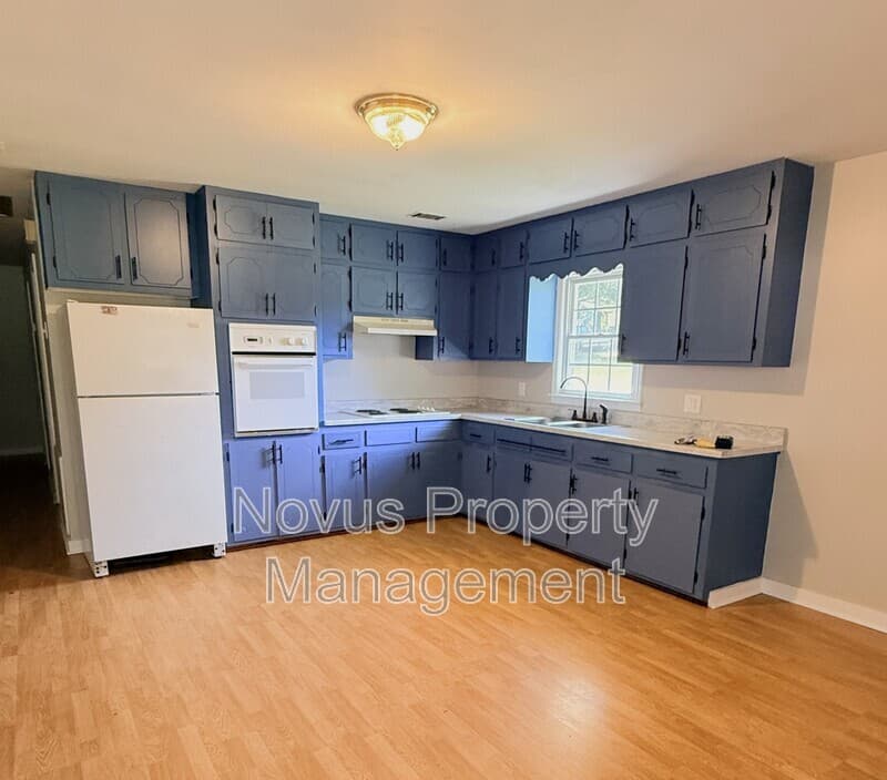 Bowdon House: 611 Mitchell Ave