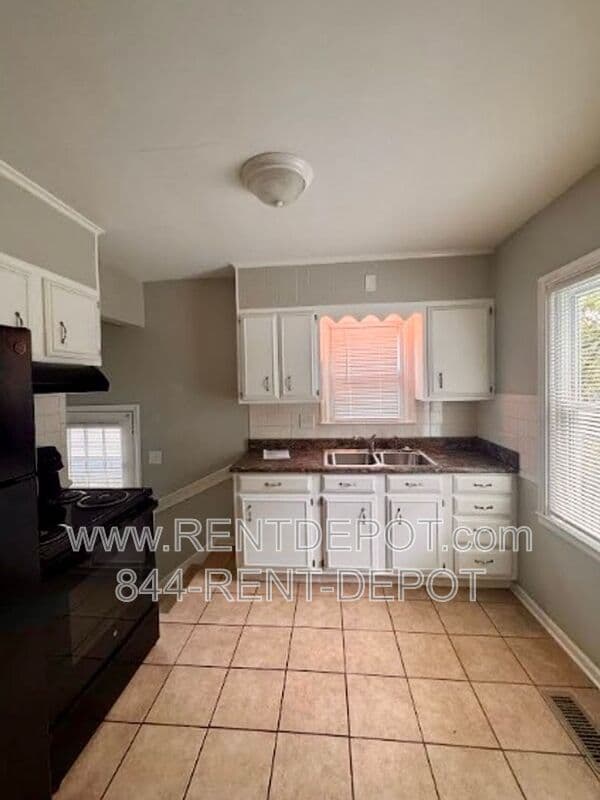 Evansville House: 1040 Covert Ave