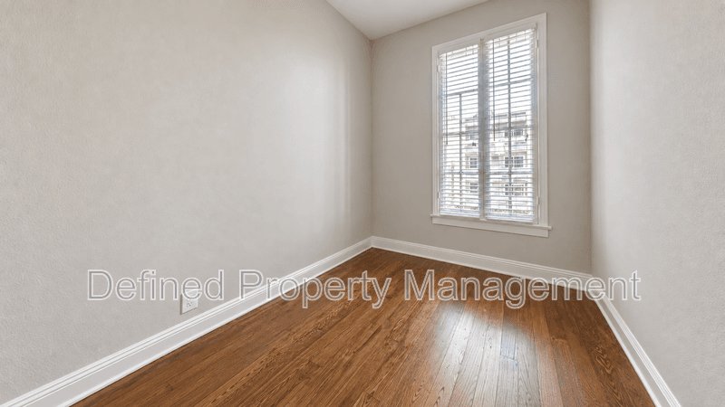 Los Angeles (Koreatown) Condo: 326 S. Normandie Ave.