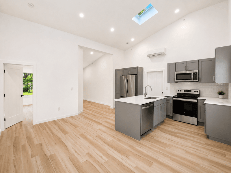 Tillson Condo: 56 Grist Mill Road - 1