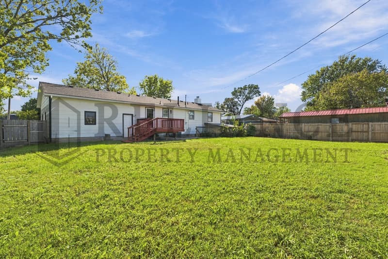 Wichita House: 2726 West Maxwell Avenue