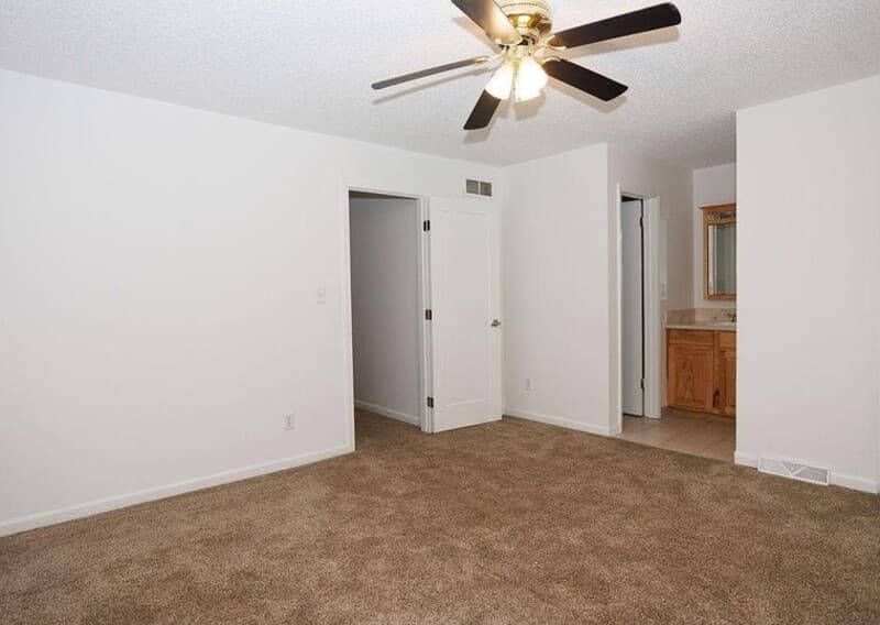 Golden Condo: 750 Tabor St