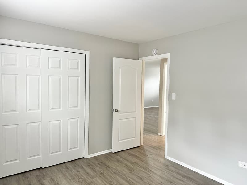 Brookfield Condo: 3400 Maple Ave