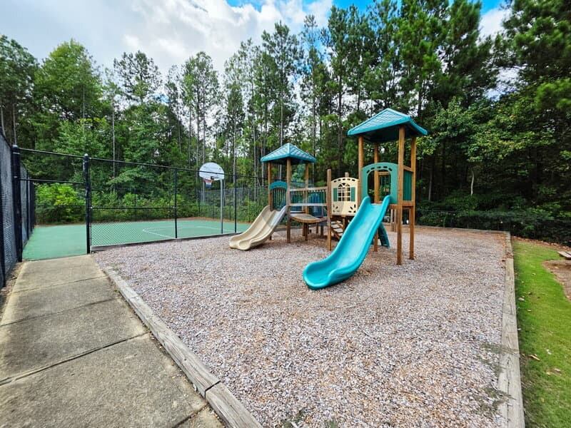 Acworth House: 2125 Serenity Drive Northwest