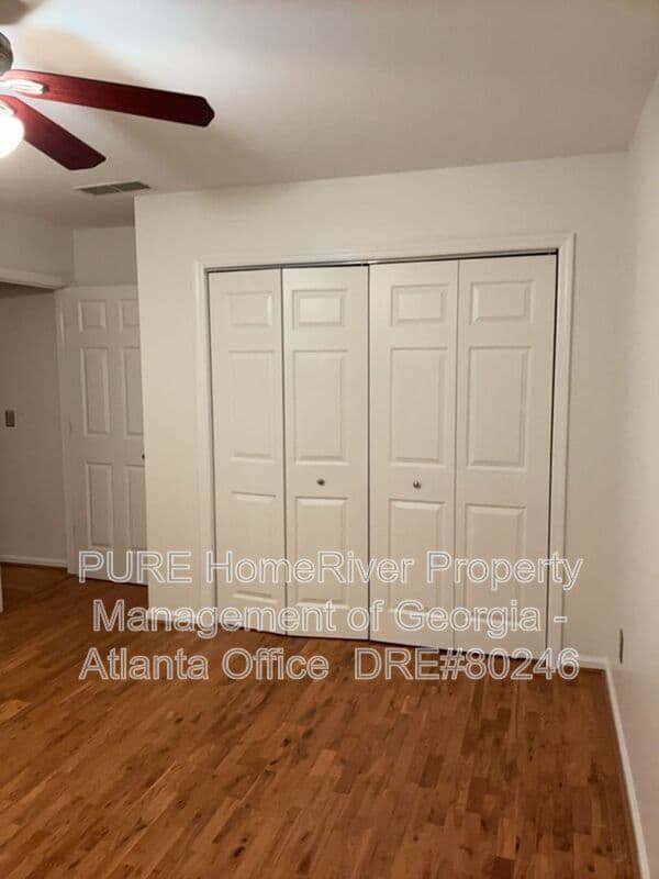 Alpharetta House: 8031 Henderson Ct