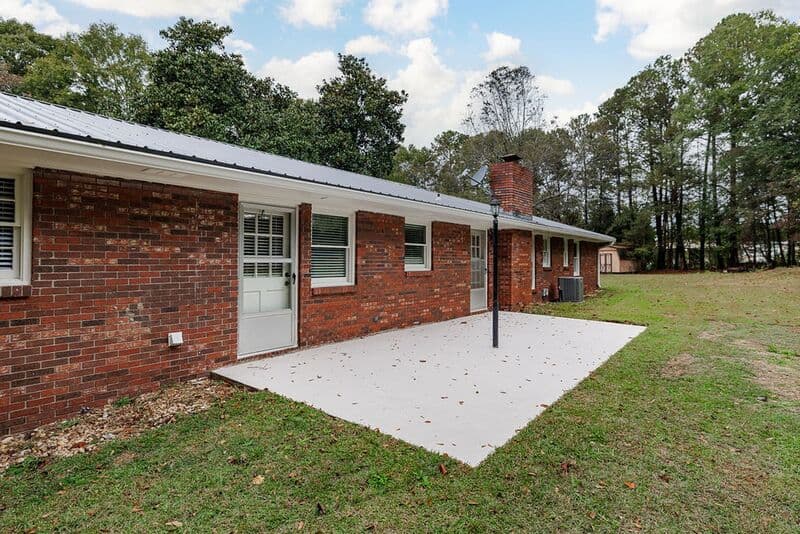 Watkinsville House: 1110 Maple Cir