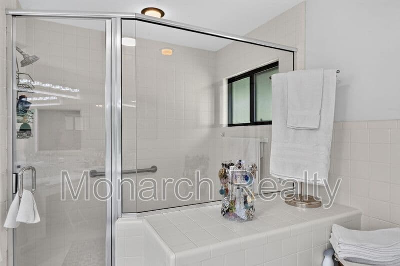 Gainesville House: 1326 Northwest 57th Street