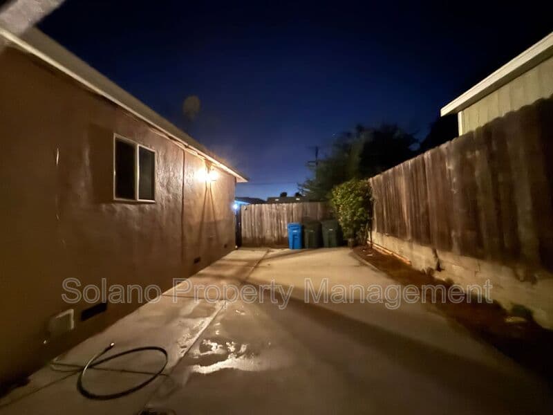 Vallejo House: 2414 Tennessee Street
