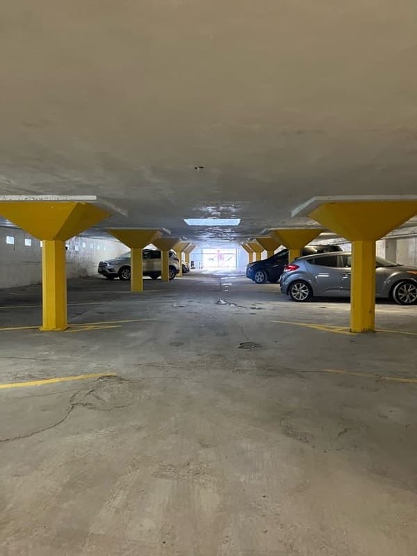 St. Louis House: 6647-6655 Berthold Avenue - Parking Garage