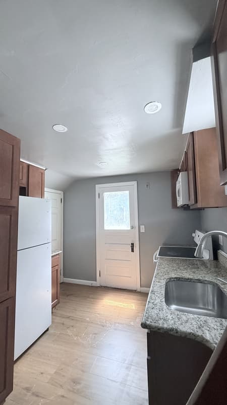 Pittsburgh House: 220 Idlewood Road