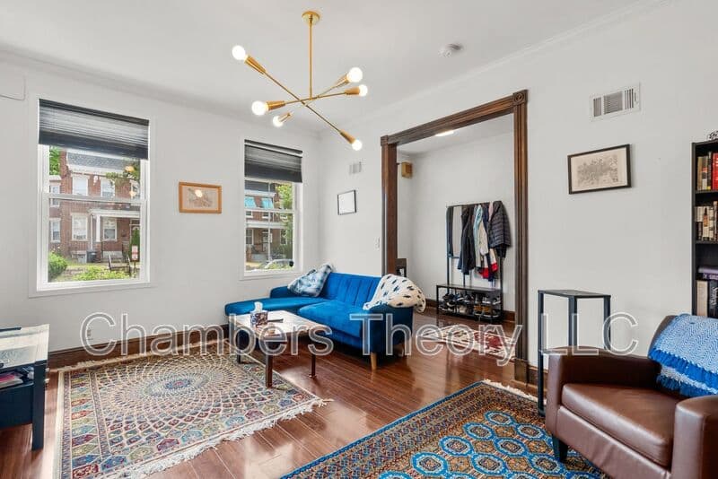 Washington House: 3532 Warder St NW
