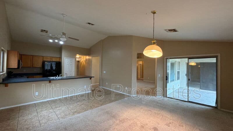 Surprise House: 13461 W Statler St