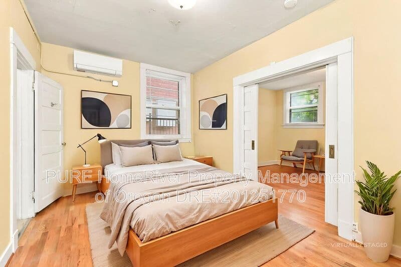 Portland Apartment: 2167 SW Yamhill St