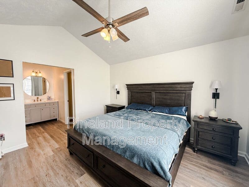 Raeford House: 301 Buckeye Drive