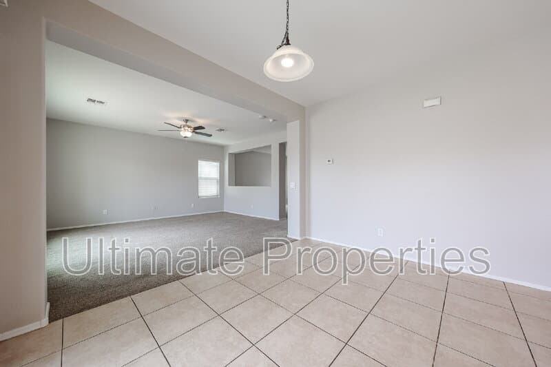Buckeye House: 19417 W Morning Glory Dr