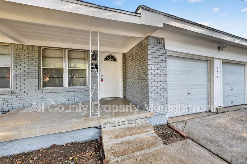 Haltom City House: 5016 Sabelle Lane