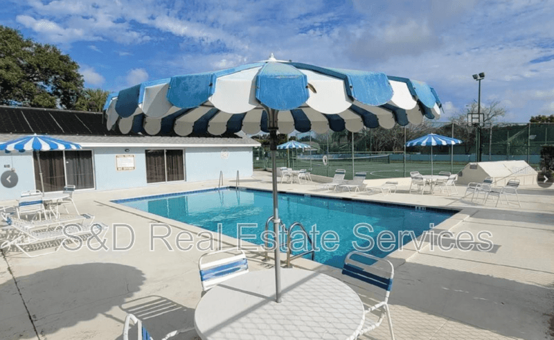 Lakeland House: 2118 Sandy Hook