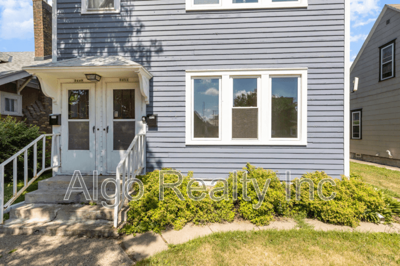 Minneapolis Condo: 3449 Snelling Avenue - Unit 3451