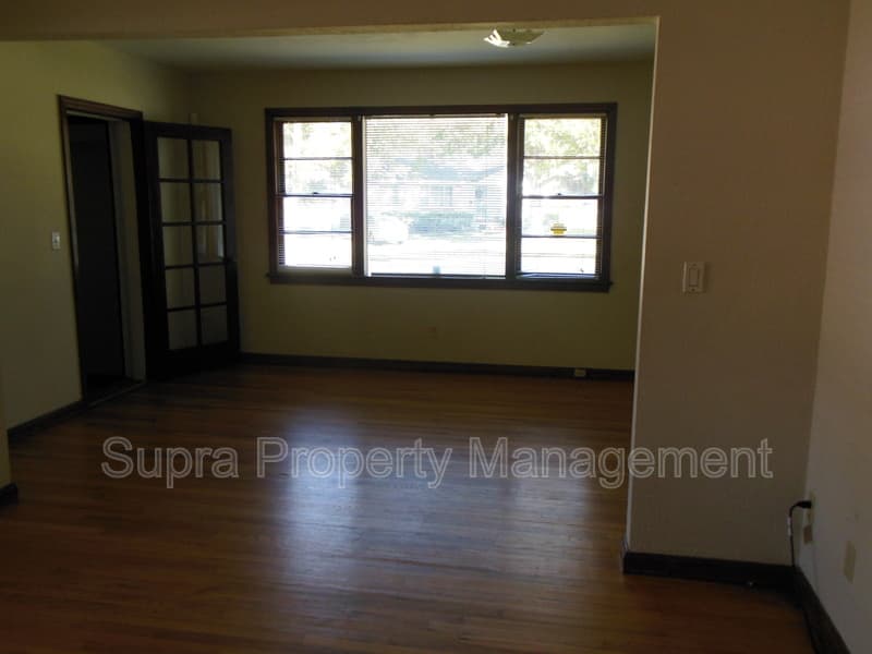 Jacksonville House: 7536 Epperson Ave