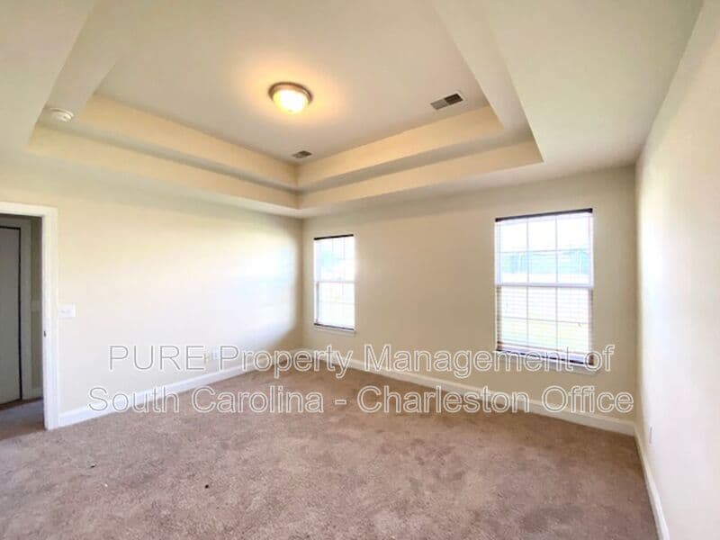 Ladson House: 229 Equinox Cir