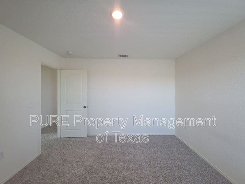 Austin House: 10712 Sunday Drive