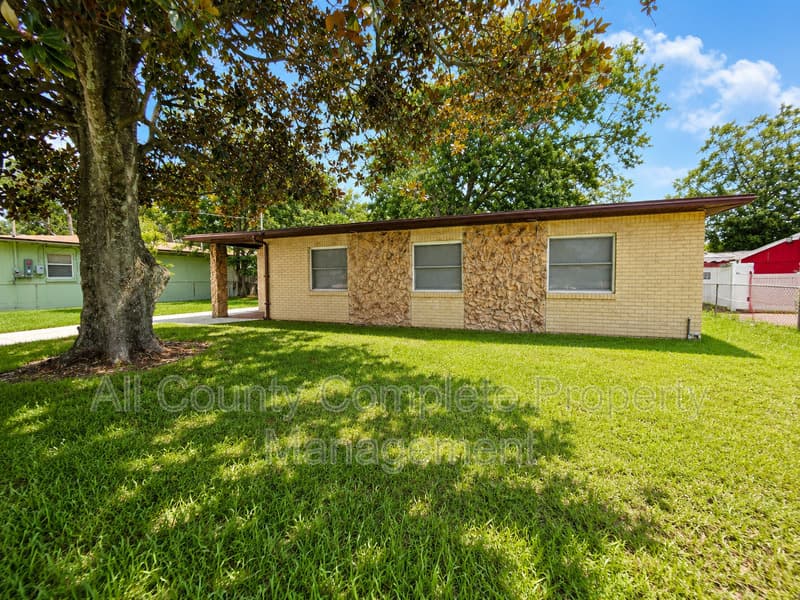 Jacksonville House: 10415 Briarcliff Rd E