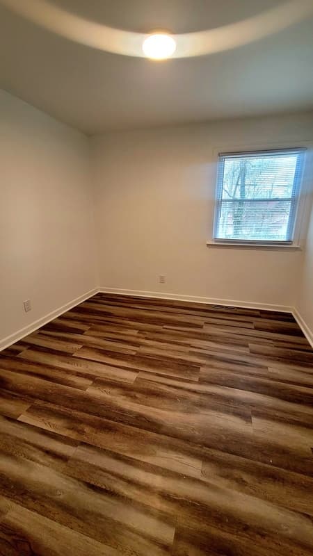 Petersburg Townhome: 1516 W Clara St