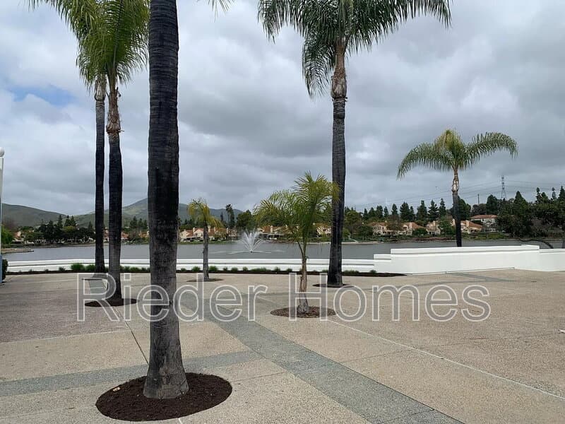Chula Vista House: 1931 Rue Michelle
