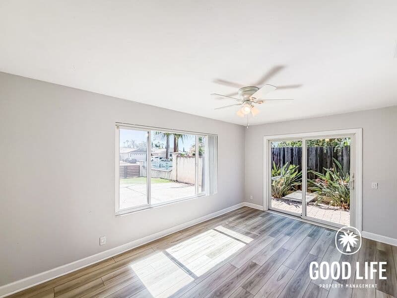 Escondido House: 2230 E Washington Ave