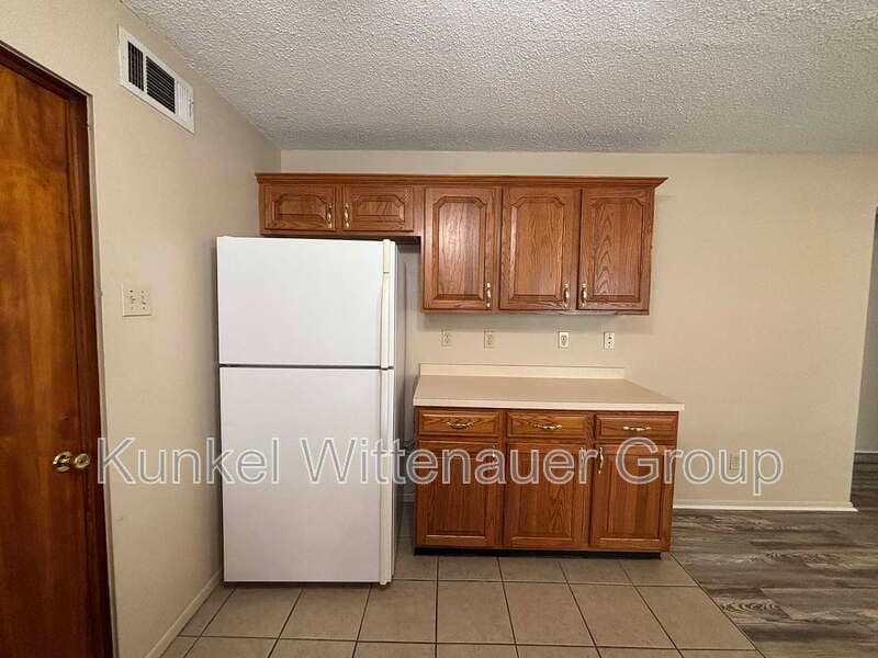 Belleville House: 1211 East C Street