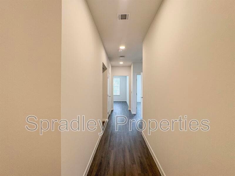 Belton Condo: 710 Shine St, Apt 1202